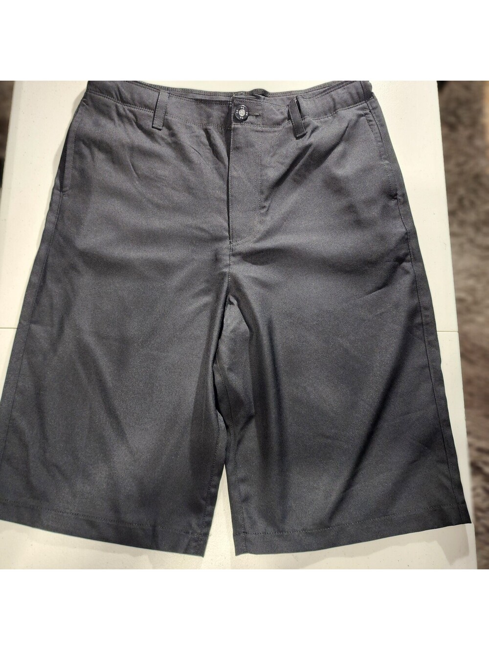 Under Armour Boys Black Athletic Shorts YXL Loose Fit Pockets Polyester